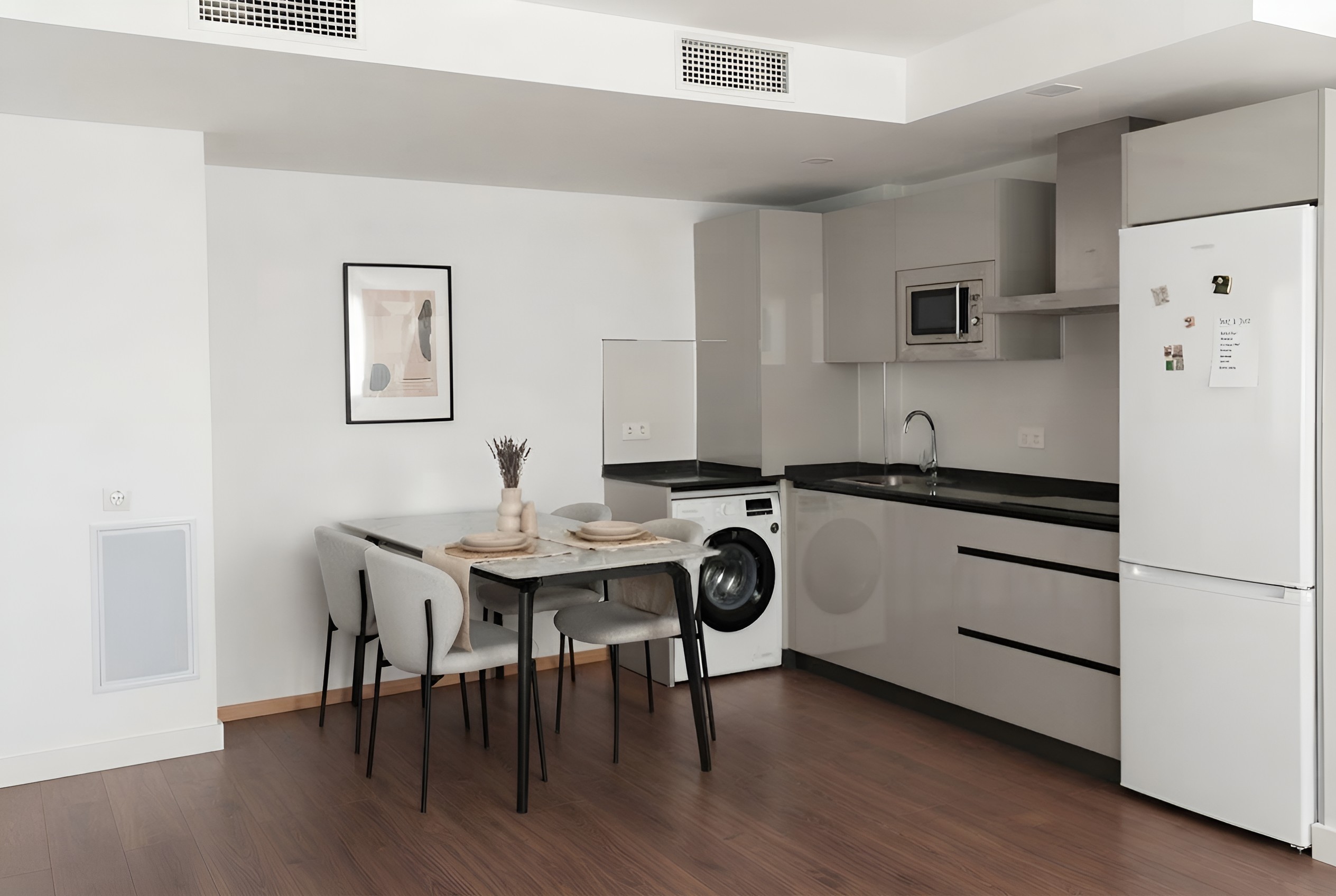 02_Interior
